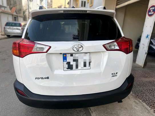 Toyota RAV4 image 2