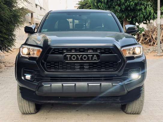 Toyota Tacoma limted année 2016 image 9