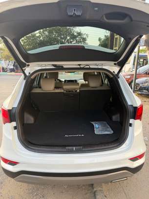 Hyundai Santafe 2017 image 12