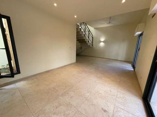 Villa contemporaine à louer Almadies image 10