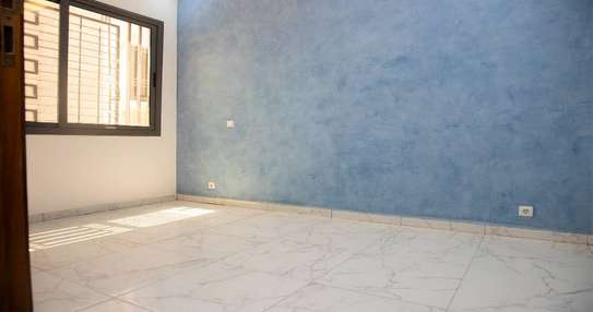 APPARTEMENT F4 À LOUER - CITÉ MAKIOU FAYE image 10