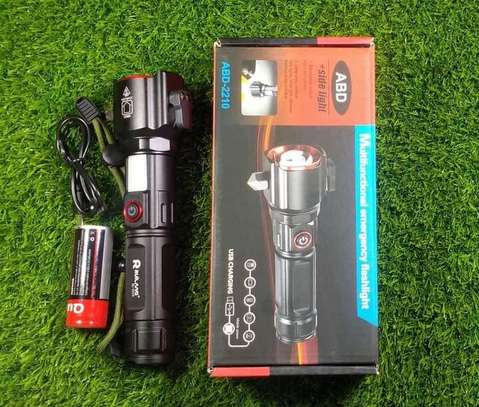 TORCHE RECHARGEABLE OLED TRÈS PUISSANTE image 1