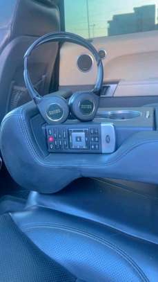 Range rover sport image 8