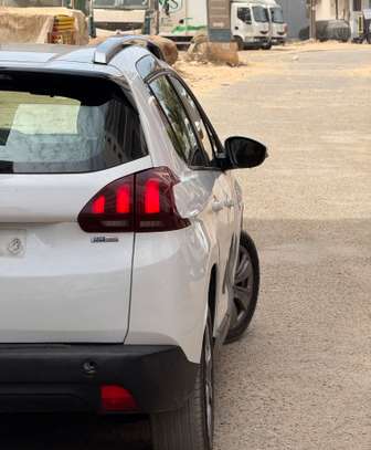 Peugeot 2008 image 12