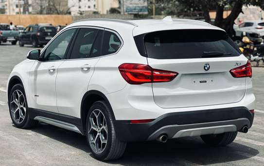 Bmw x1 image 5