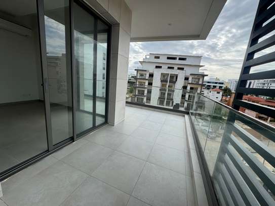 Appartement 4 chambres à louer aux Almadie King watts image 2