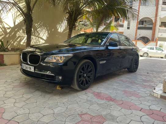 BMW SÉRIE 7 image 4
