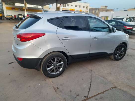 Hyundai Tucson 4x4 image 3