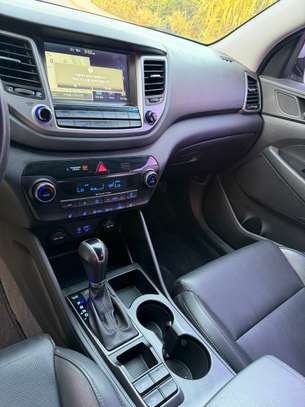 Hyundai tucson image 8