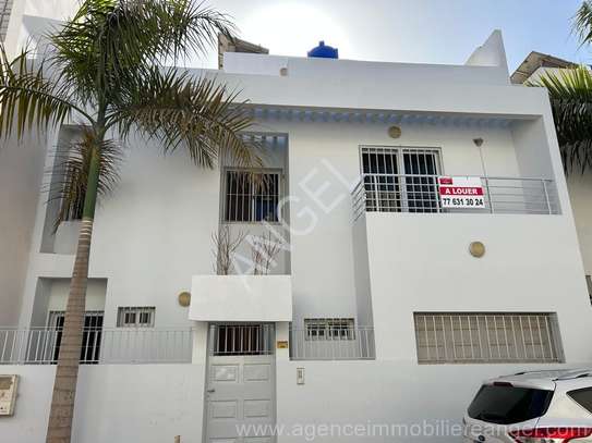 Ref 1769 GL Villa 4CS à louer à la cité Horizon sur la VDN image 1
