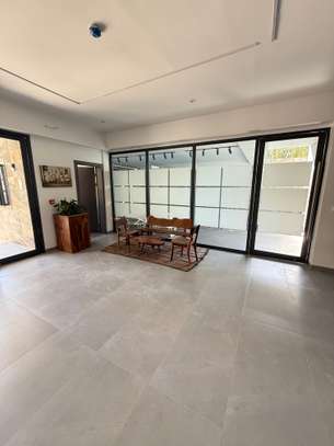 Magnifique Appartement F4 neuf de standing aux Almadies image 13