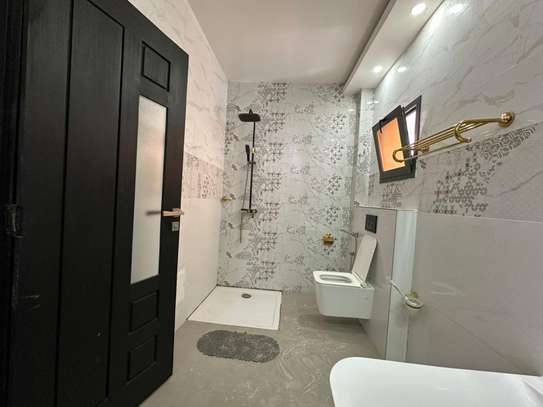 Appartement f4 à louer sur la Vdn cité Mourtda image 5