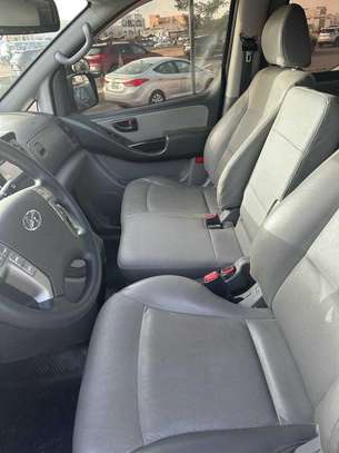 Hyundai starex 2017 image 3