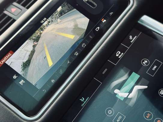 RANGE ROVER SPORT 2019 image 15