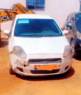 MARQUE FIAT PUNTO DIESEL A VENDRE image 1