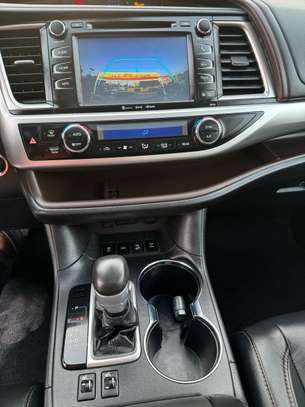 Toyota highlander image 7