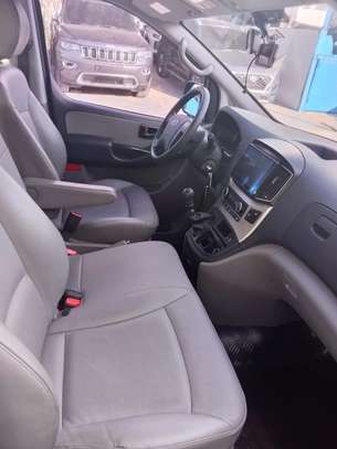 Starex 3 places 2019 diesel fourgon image 13