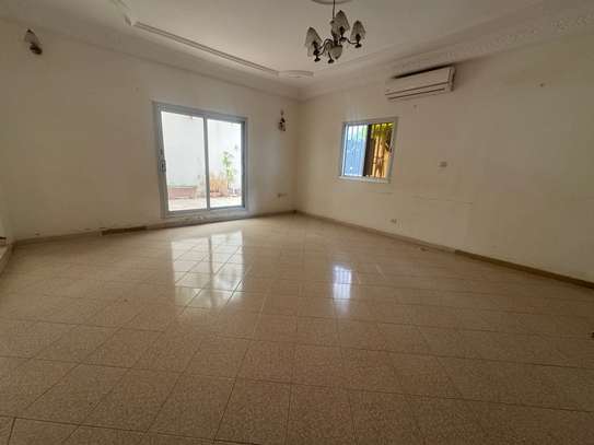 Villa à vendre aux Almadies juste derrière Philippe Moris image 11