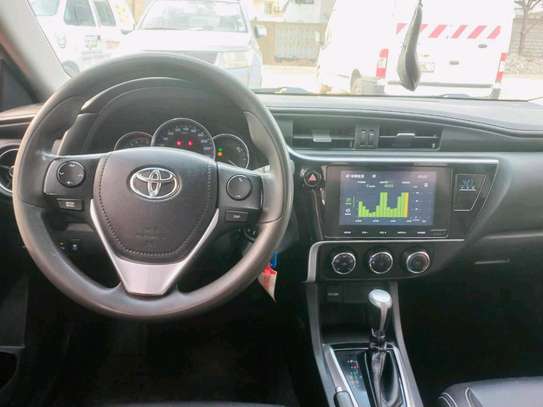 Toyota Corolla 2018 image 1