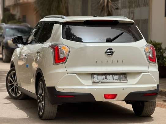 Kia tivoli image 9