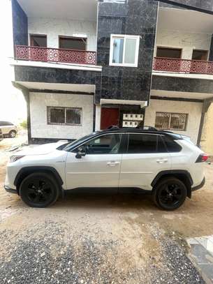 Toyota Rav4 XSE 2021 image 2