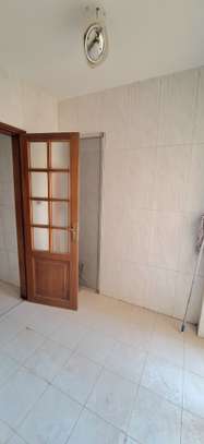 F4 de 200m2 - 5mn du lycée Jean Mermoz et de la Corniche image 7