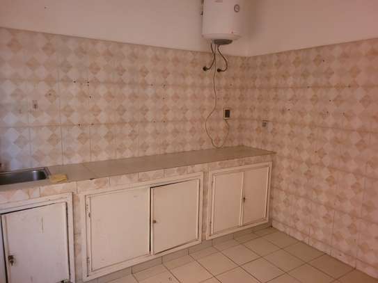 Trois chambres à louer par mois image 7