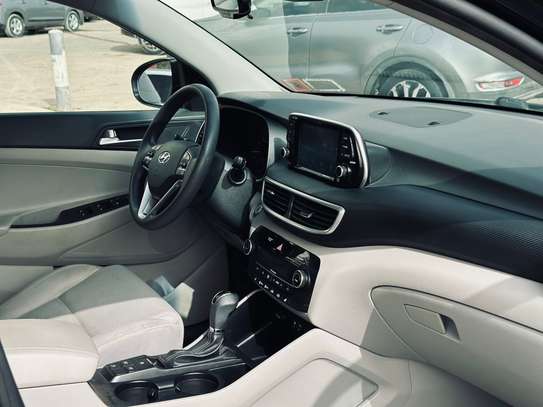 Hyundai Tucson année 2019 venant image 8