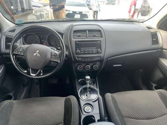 Mitsubishi Outlander 2018 image 9