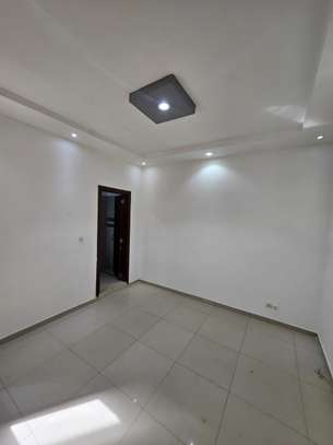 Très joli appart F4 sur la corniche de Ouakam image 9