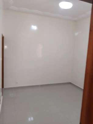 Appartement F3 tout neuf à louer à Fass image 10