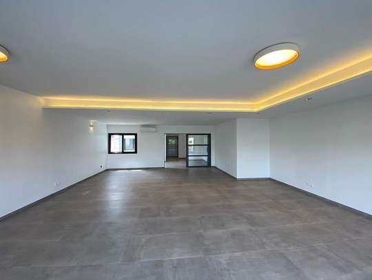 Magnifique appartement F4 à louer au Point E image 1