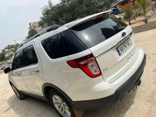 Ford Explorer 7 place image 6