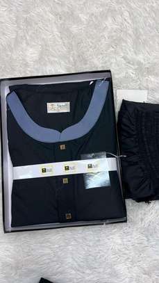 Qamis premium Al Madinha courtes manches avec pantalon image 3