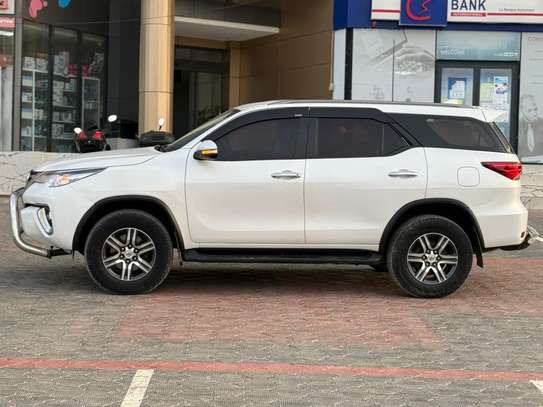 Toyota Fortuner  EX,R 2018 image 5