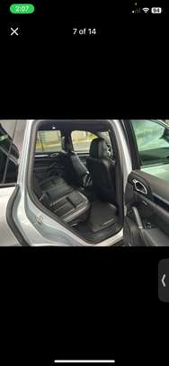 Porsche Cayenne 2017 platinum edition image 8