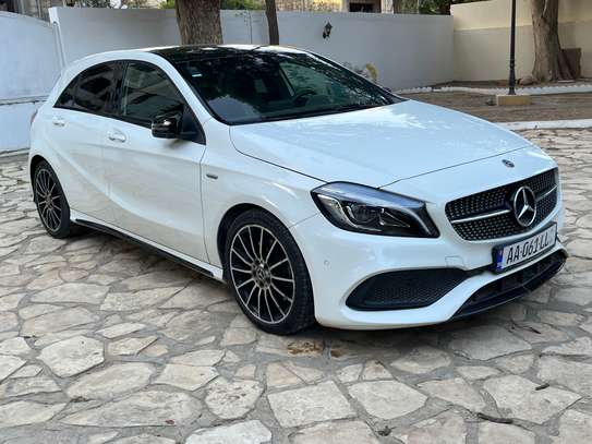Mercedes Classe A 250 Pack Sport AMG image 2