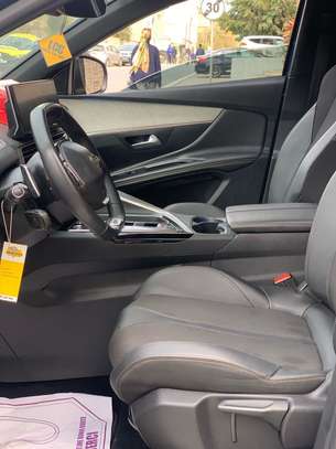Peugeot 3008 2022 image 8