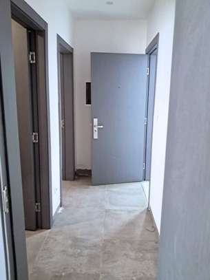 APPARTEMENT MEUBLÉ A MERMOZ : DEUX PIÈCES COSY image 3