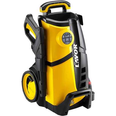 Machine de lavage automobile haute pression Lavor image 1