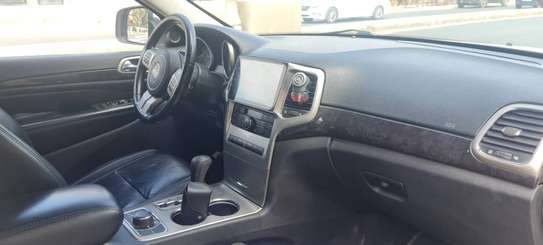 Jeep Cherokee 2011 image 5