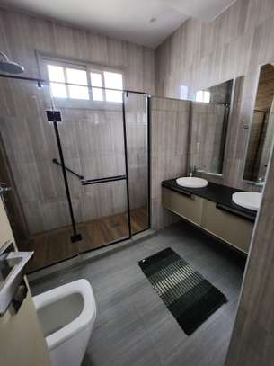 Appartement à louer au virage F4 image 10