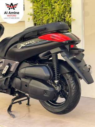 Yamaha Xmax 125i, Venant image 2