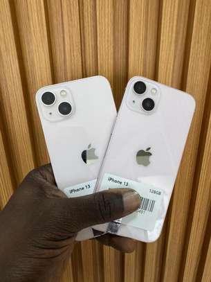 iPhone 13Simple 128giga image 1