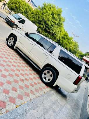 Chevrolet  suburban LTZ 2015 image 6