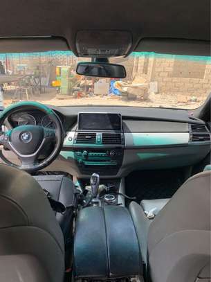 BMW X5 E70 image 12
