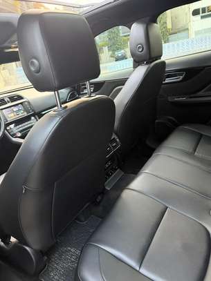 Jaguar f pace 2018 image 9