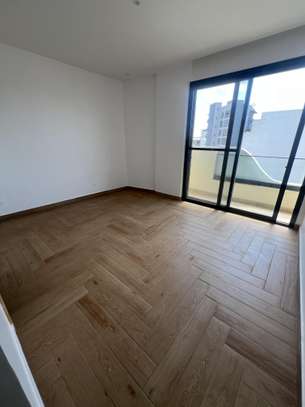 Appartement F4 neuf à louer au Point E image 9