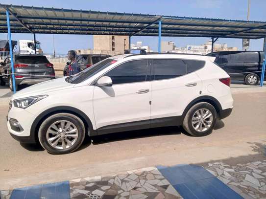 Hyundai Santafe 2017 image 3