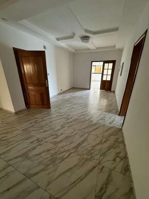 Appartement duplex à louer à Mermoz image 2